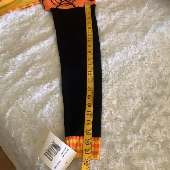 Festive Halloween Sweater - Picture 15 of 15